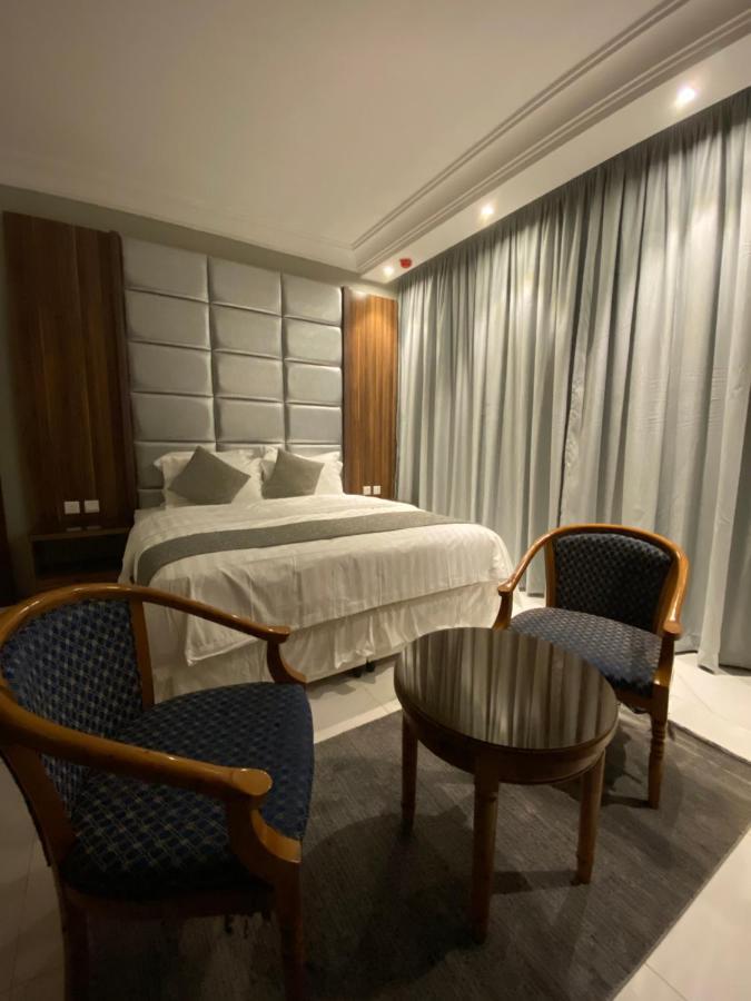 شقق شهرية في الفيصلية Jeddah Bagian luar foto